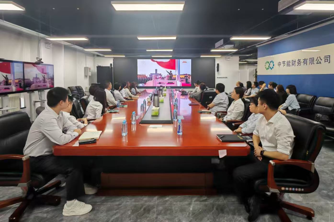 8a468e8371dd40649695dd00a2ade0ef