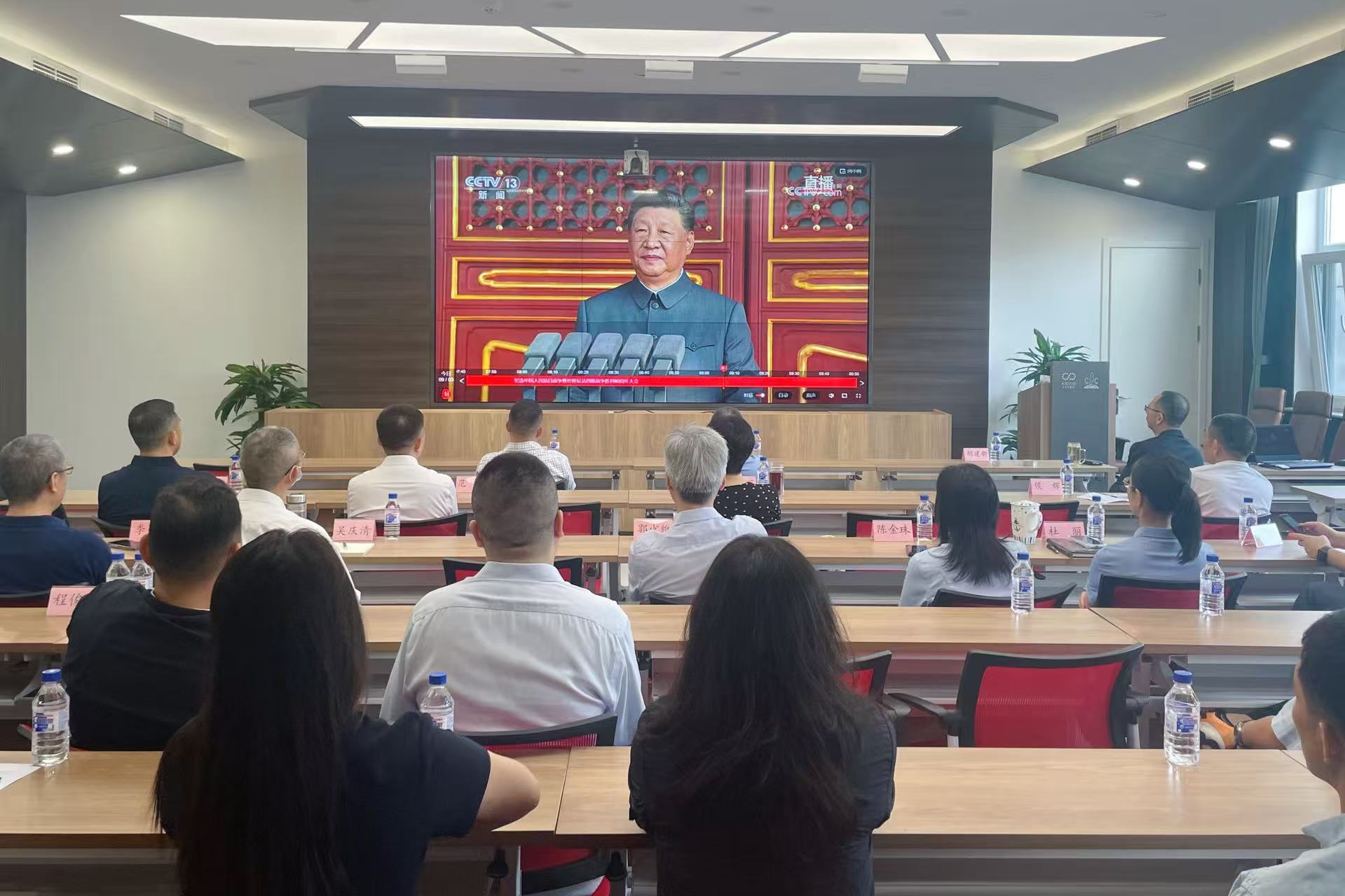 b3b7dae60a5a409fbe93ab57bb5fb9a0