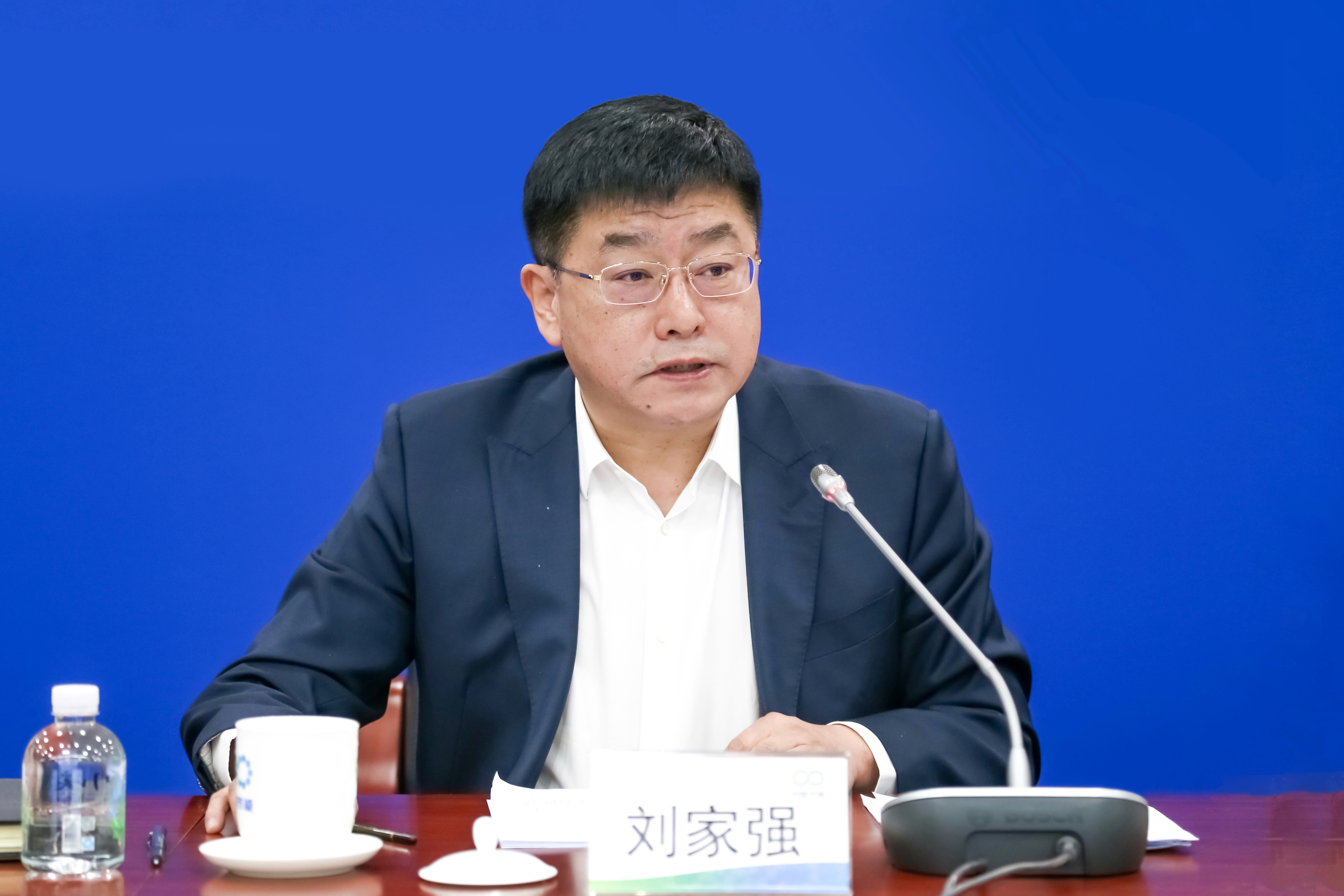 f1e323e8503a4ade9b119e9994aa06e9 f1e323e8503a4ade9b119e9994aa06e9