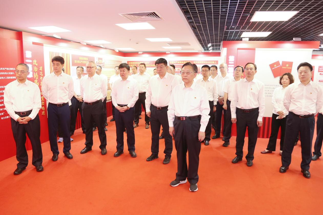 2ff14428b21c43b6a85fc000c2348f43 2ff14428b21c43b6a85fc000c2348f43